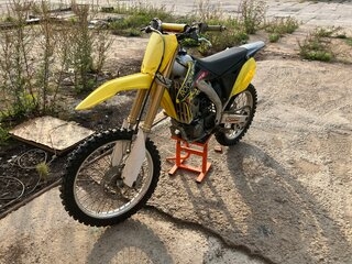 RM-Z 250